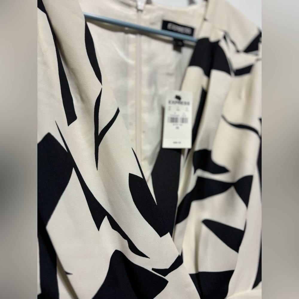 EXPRESS Dress size XS - NWT - Picture 9 of 12